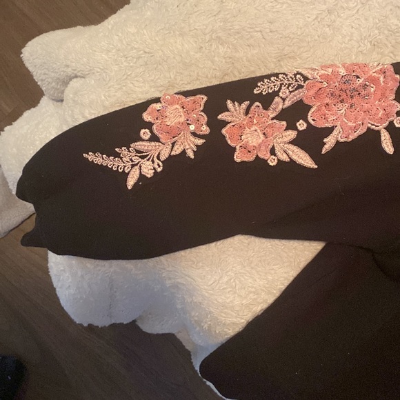 Guess embroidered crochet Crop hoodie - Picture 2 of 4